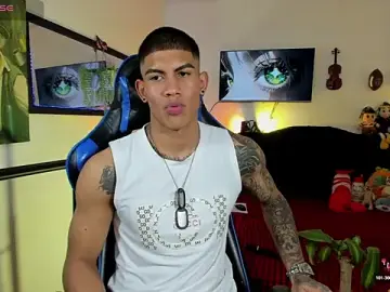 Adult Webcams with Damian_latinxxx - Stripchat