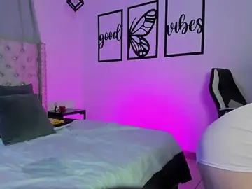 Best Webcam with nicolee_millerr - Stripchat