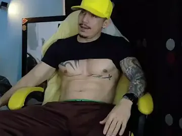 Sex Cam with Alex_motta - Stripchat