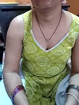 Watch Live Sex Cams with O_My_GoodnesS - Stripchat