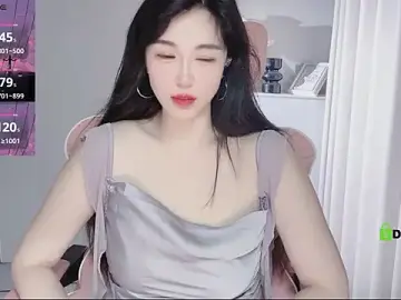 Adult Webcam with YunShan-33 - Stripchat