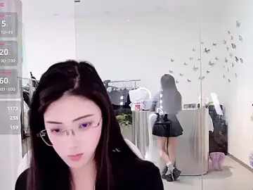 Sex Chat with yangyang-777 - Stripchat