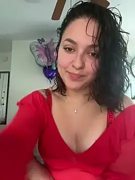 Nude Webcam with Mamachulita - Stripchat