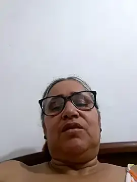 Free Porn Cam with _candi - Stripchat