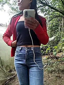 Adult Webcam with gugu0022 - Stripchat