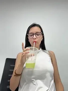 Best live sex cam show with Soy_Sara7 - Stripchat