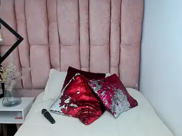 Live Porn with Issa_Milf__ - Stripchat