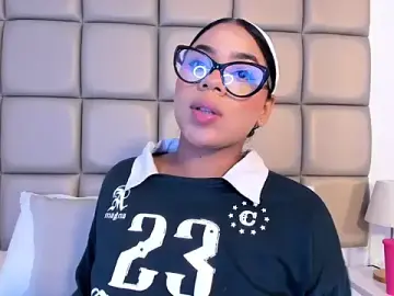 Sex Chat with lilly_williamss - Stripchat