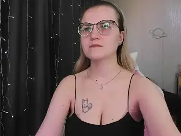 Adult Video Chat with MissBrightShine - Stripchat