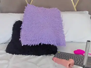 Live Porn with Littlee___Molly - Stripchat