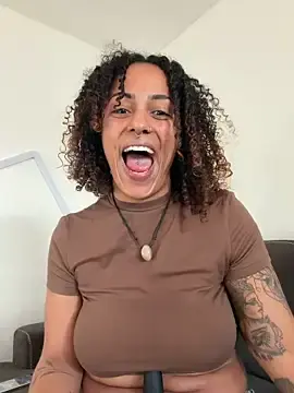 Best live sex cam show with SweetPetiteNoir - Stripchat