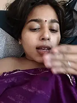Free Porn Cam with Cute-Simmi69 - Stripchat