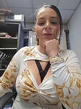 Adult Webcams with Sarajaymicorazon088 - Stripchat