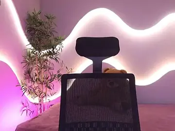 Best Webcam with Emma_Lirys - Stripchat