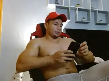 Live Sex with tyler_hank01 - Stripchat