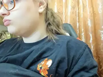 Adult Video Chat with Seductive_She_Wolf - Stripchat