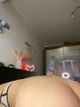 Adult Video Chat with evybloom - Stripchat
