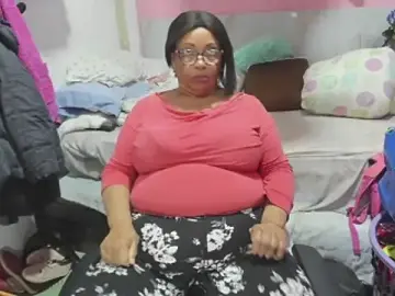 Live Sex Cam with Mrs_mommy_ - Stripchat