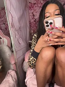 Live Sex with mismialove - Stripchat