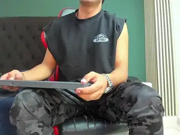 Sex Cam with ares_pain - Stripchat