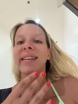 Adult Webcams with LikaCat - Stripchat