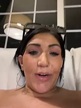 Adult Video Chat with LittleMissEeve - Stripchat