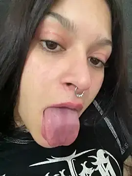 Sex Chat with amazonaa9 - Stripchat