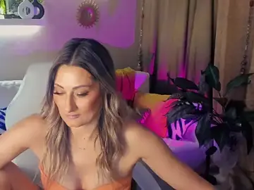 Adult Video Chat with SarahAlluring - Stripchat