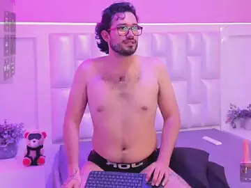 Free Live Porn with AdrianSith - Stripchat