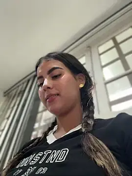 Free Porn Cam with Valeria-escobar - Stripchat