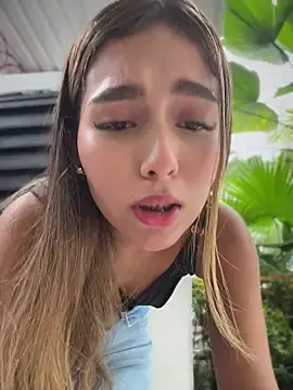 Sex Cam with Valeria-escobar - Stripchat