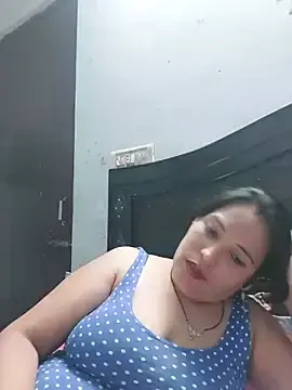 Nude Webcam with Poojabhabi101 - Stripchat