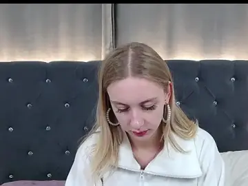 Nude Webcam with RachaelCute - Stripchat