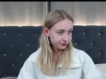 Live Sex Cam with RachaelCute - Stripchat