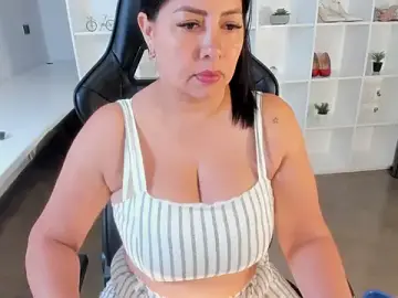 Watch Live Sex Cams with natural_bigboobs - Stripchat
