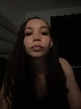 Live Sex with nikkiloveee - Stripchat