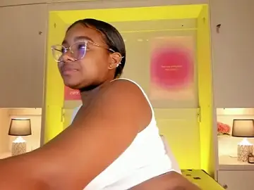 Live Porn with tamaraa_smiith - Stripchat