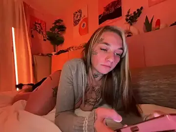 Adult Webcam with chloetease - Stripchat