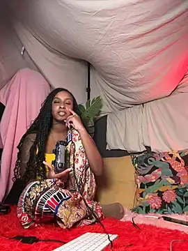 Best Webcam with Your_Paris - Stripchat