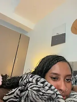 Watch Live Sex Cams with Your_Paris - Stripchat