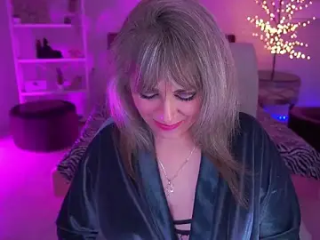 Live Sex Cam with CandyLadyyy - Stripchat