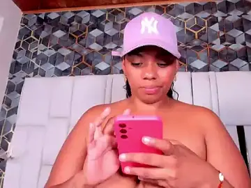 Sex Cam with lia_mariana - Stripchat