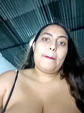 Live Sex with xandra252 - Stripchat