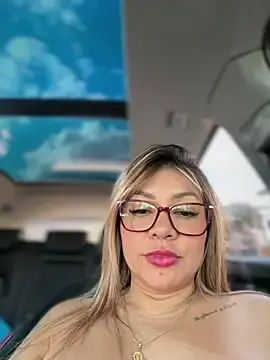 Live Porn with DIANITA_1988 - Stripchat