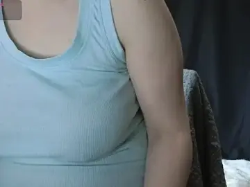 Adult Webcams with Mia_G0ld - Stripchat