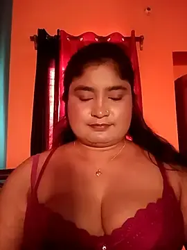 Live Sex Cam with hornyriyanka - Stripchat