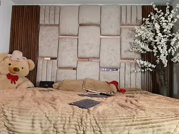 Watch Live Sex Cams with Zoe-_-din - Stripchat