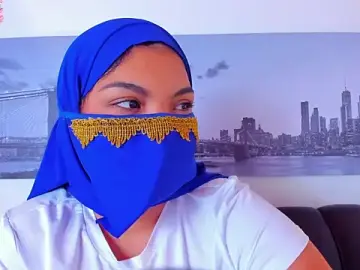 Free Porn Cam with Amira_002 - Stripchat