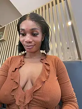 Live Sex Cam with ___Nessa - Stripchat