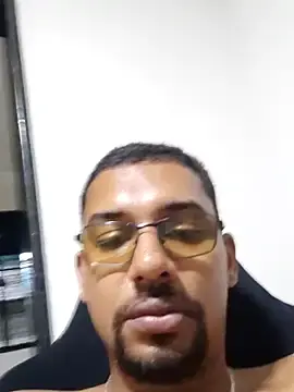 Private Sex Chat with Reis001122 - Stripchat